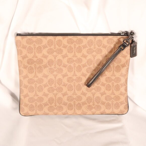 RARE | Vintage Coach | Disney Collection | designer wristlet | NEW, Excellent - Picture 2 of 4